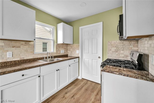 15812 Eleanore Drive, Cleveland, OH 44135