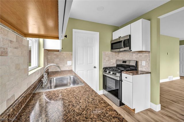 15812 Eleanore Drive, Cleveland, OH 44135