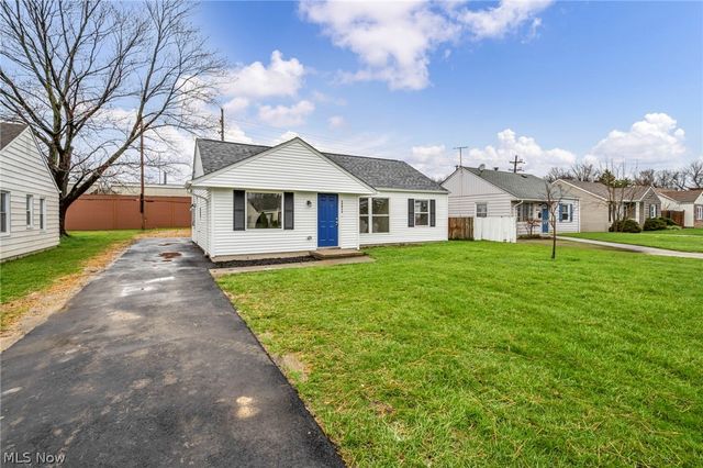 15812 Eleanore Drive, Cleveland, OH 44135