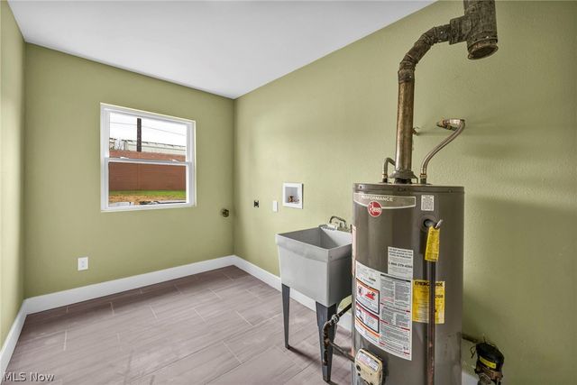 15812 Eleanore Drive, Cleveland, OH 44135