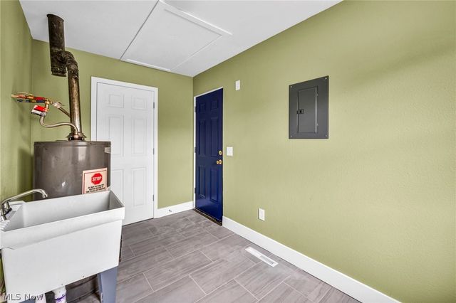 15812 Eleanore Drive, Cleveland, OH 44135