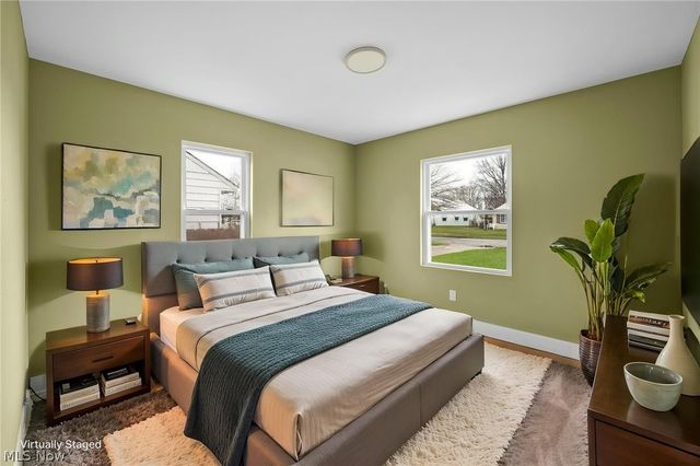 15812 Eleanore Drive, Cleveland, OH 44135