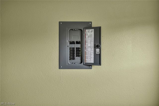 15812 Eleanore Drive, Cleveland, OH 44135