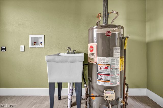 15812 Eleanore Drive, Cleveland, OH 44135