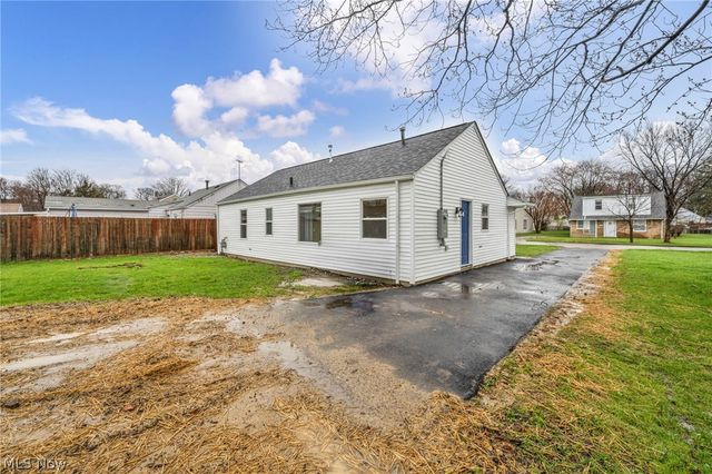 15812 Eleanore Drive, Cleveland, OH 44135