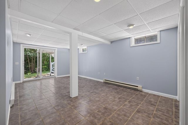 37 Breakneck Rd, Sturbridge, MA 01566