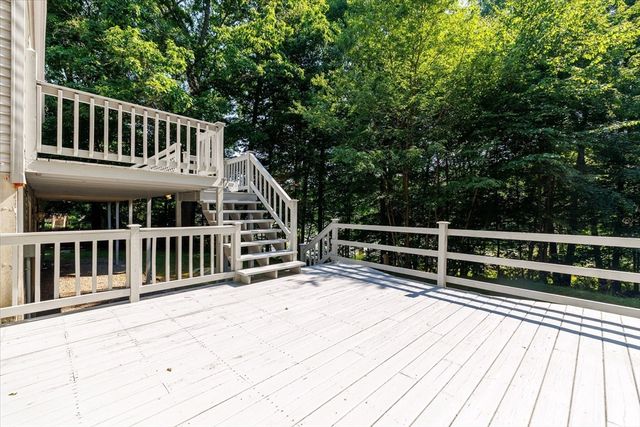 37 Breakneck Rd, Sturbridge, MA 01566