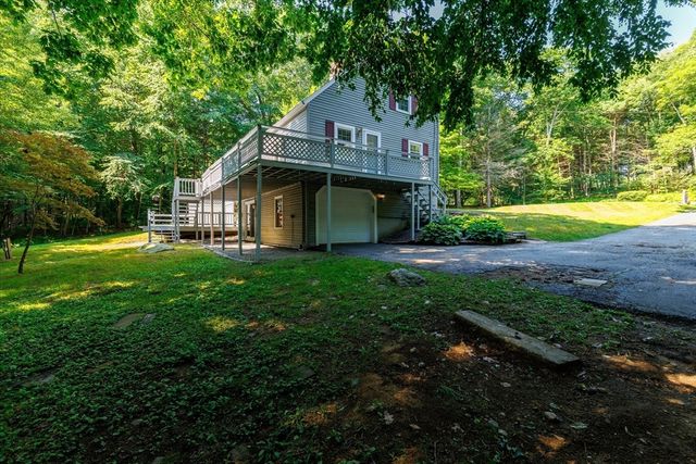37 Breakneck Rd, Sturbridge, MA 01566