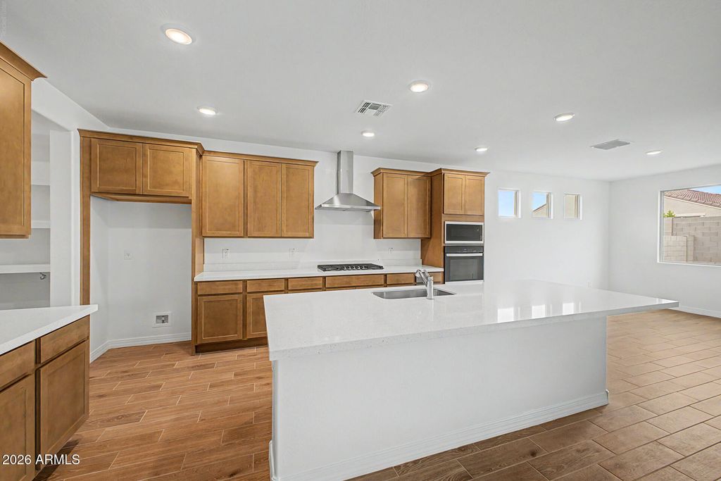 17444 W SAGUARO VISTA Drive, Surprise, AZ 85387 — photo 2