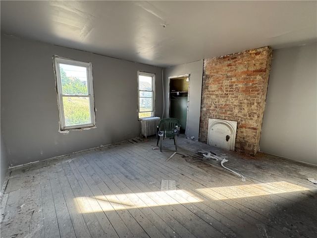 809 Middle St, N Braddock, PA 15104