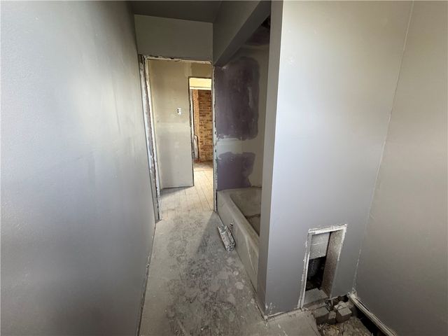 809 Middle St, N Braddock, PA 15104