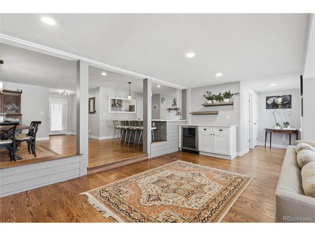 211 Magnolia St, Denver, CO 80220