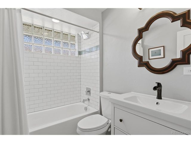 211 Magnolia St, Denver, CO 80220