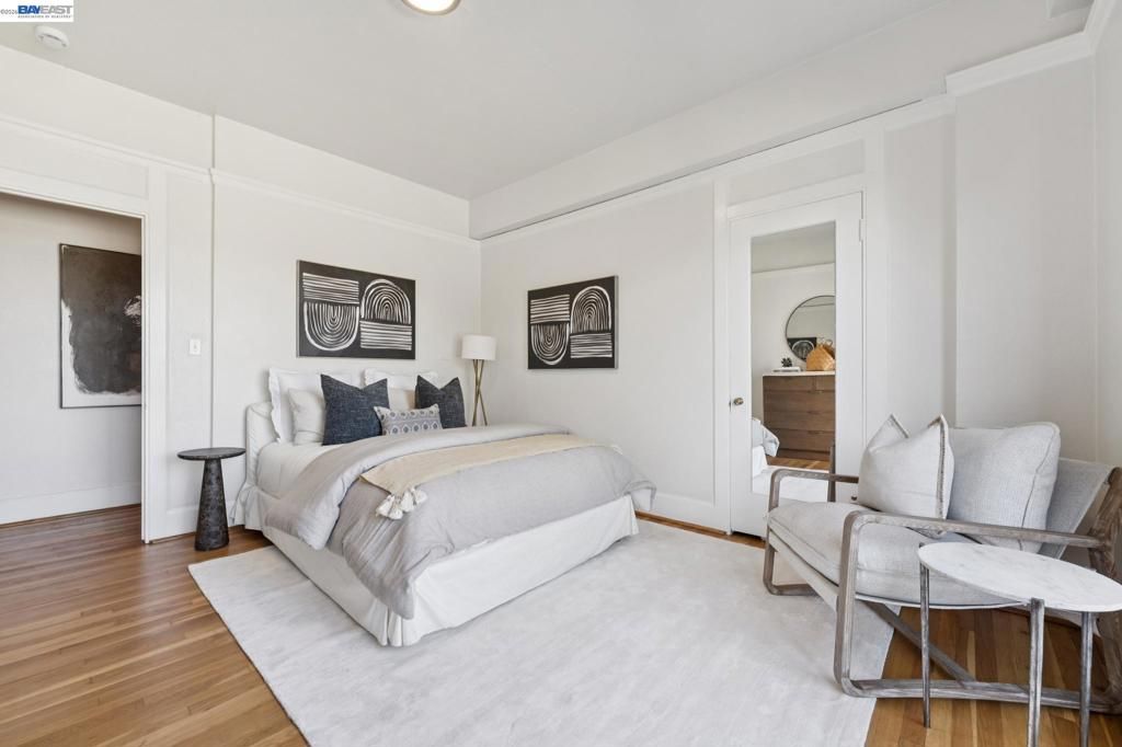 Image 25 of property listing at 200 Lakeside Dr 202, Oakland, CA 94612