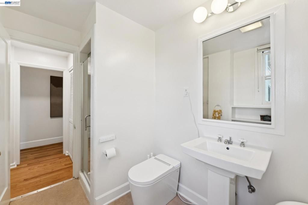 Image 34 of property listing at 200 Lakeside Dr 202, Oakland, CA 94612