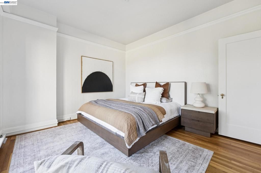 Image 37 of property listing at 200 Lakeside Dr 202, Oakland, CA 94612