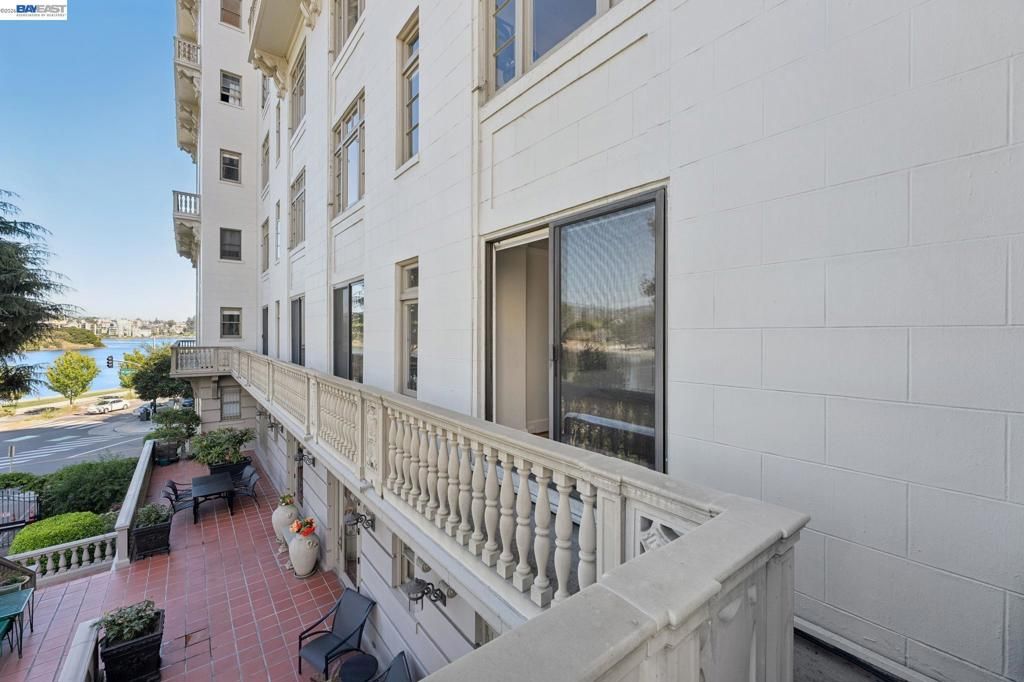 Image 44 of property listing at 200 Lakeside Dr 202, Oakland, CA 94612