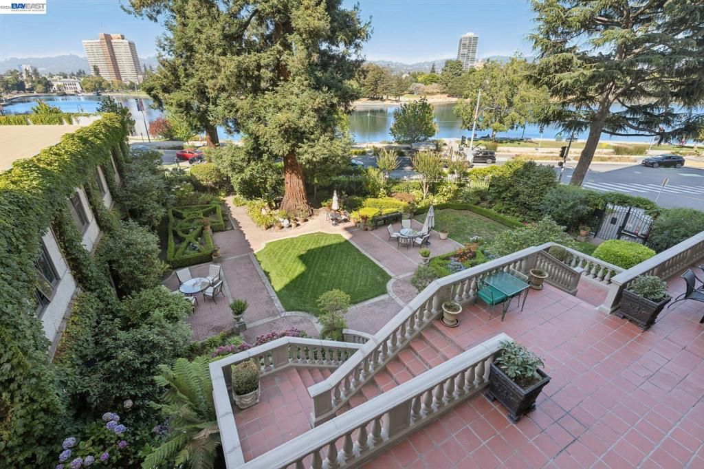Image 45 of property listing at 200 Lakeside Dr 202, Oakland, CA 94612