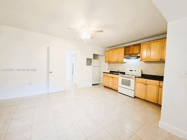 1020 NW 6th St 3, Miami, FL 33136