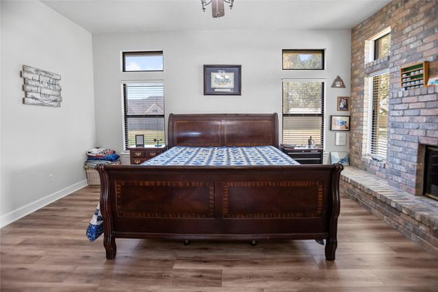 12315 Fisher Drive, Mont Belvieu, TX 77523