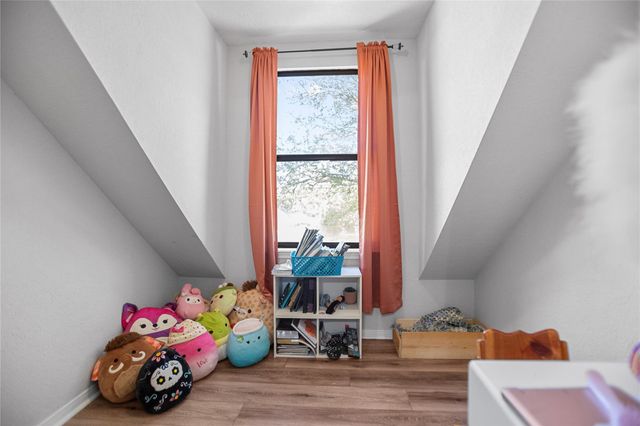 12315 Fisher Drive, Mont Belvieu, TX 77523