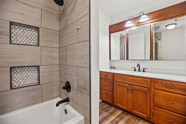 12315 Fisher Drive, Mont Belvieu, TX 77523