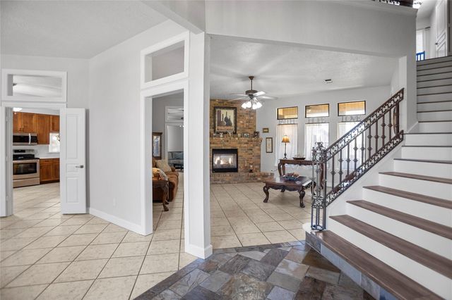 12315 Fisher Drive, Mont Belvieu, TX 77523