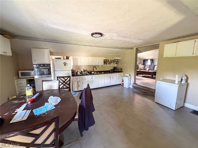 622 Elm Road, Warren, OH 44481