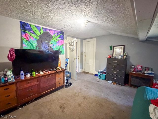 622 Elm Road, Warren, OH 44481