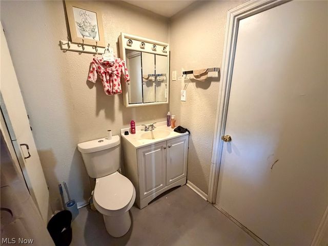 622 Elm Road, Warren, OH 44481