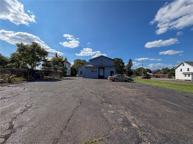 622 Elm Road, Warren, OH 44481