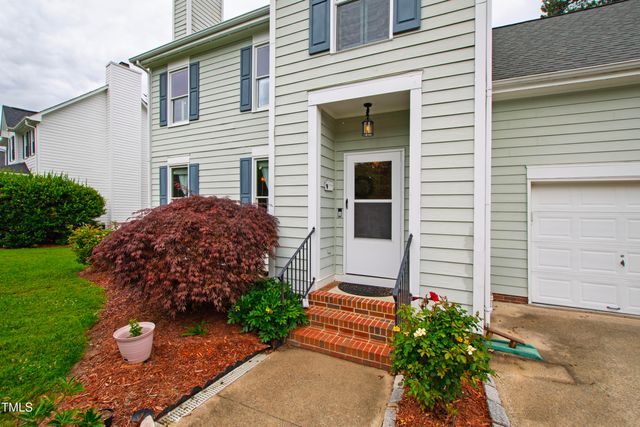 102 W Hill Drive, Cary, NC 27519