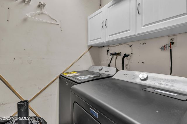 19 Helene Court, Tinton Falls, NJ 07724