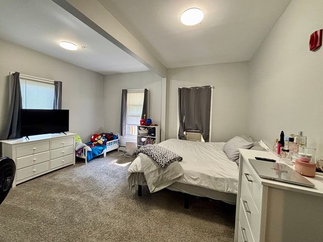 118 Vernon St 2, Gardner, MA 01440