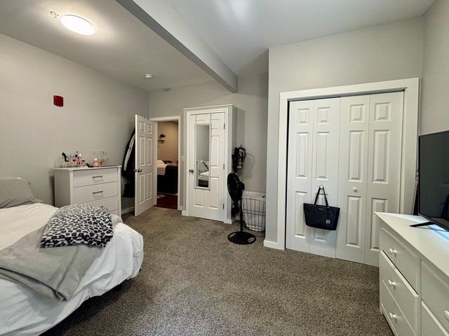 118 Vernon St 2, Gardner, MA 01440