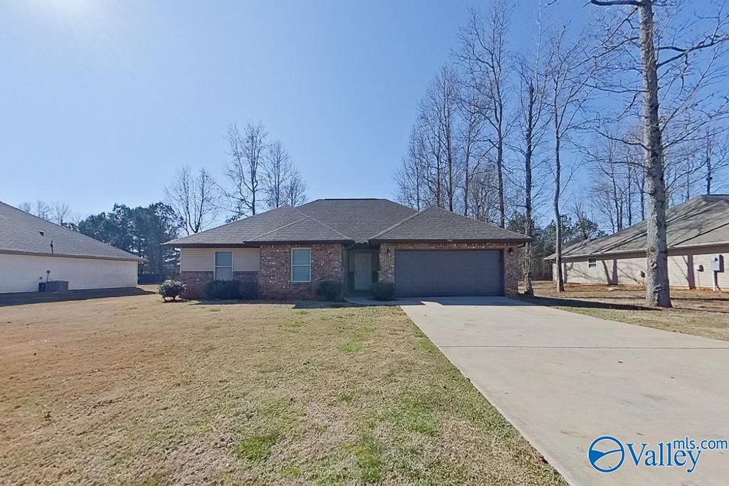 488 Ford Chapel Road, Harvest, AL 35749