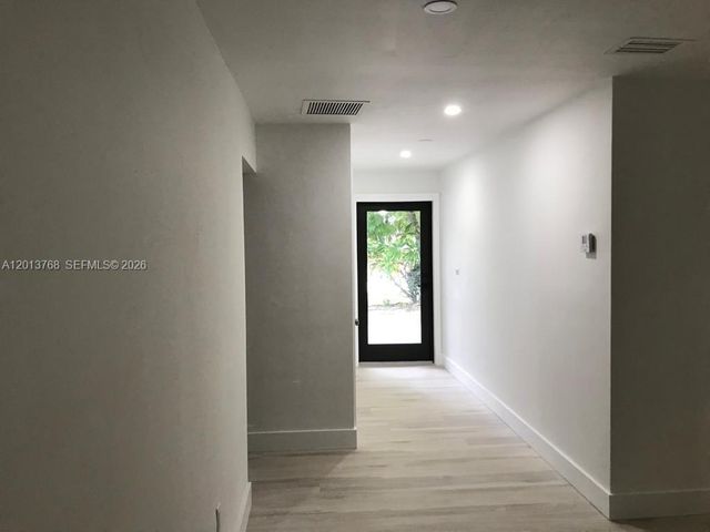 9401 SW 64th Ter 0, Miami, FL 33173