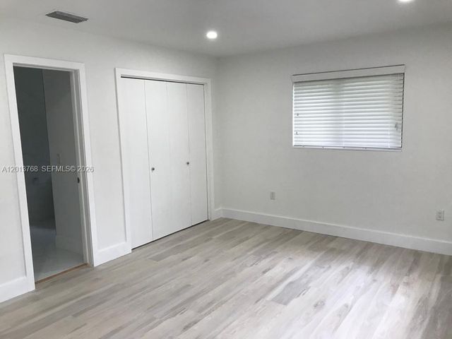 9401 SW 64th Ter 0, Miami, FL 33173