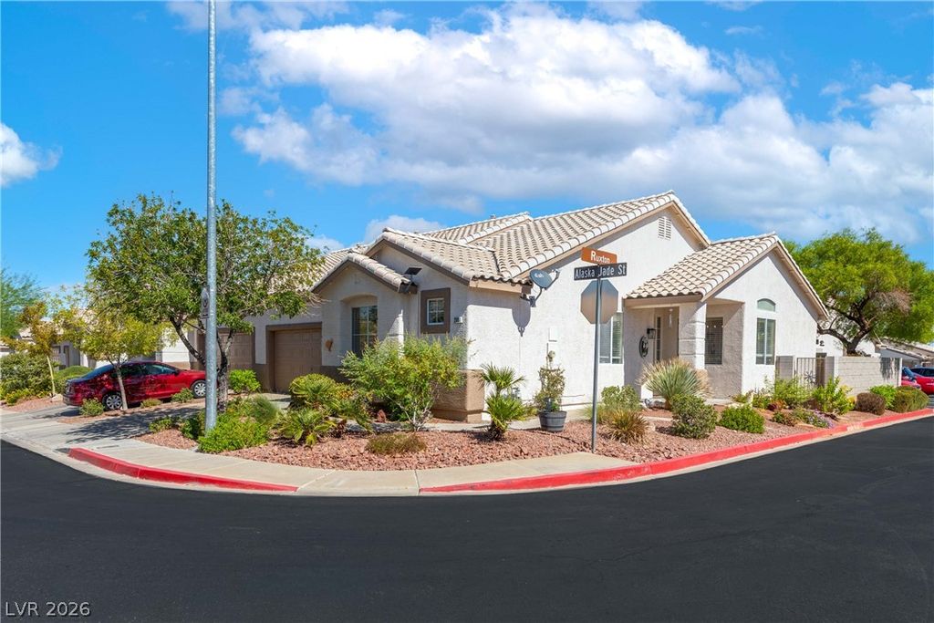 206 Alaska Jade Street, Henderson, NV 89074 — photo 2
