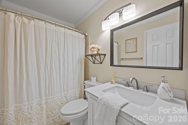 525 N Graham Street 2E, Charlotte, NC 28202