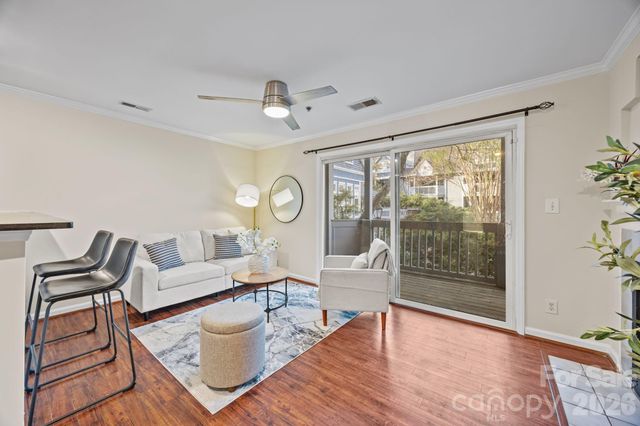 525 N Graham Street 2E, Charlotte, NC 28202