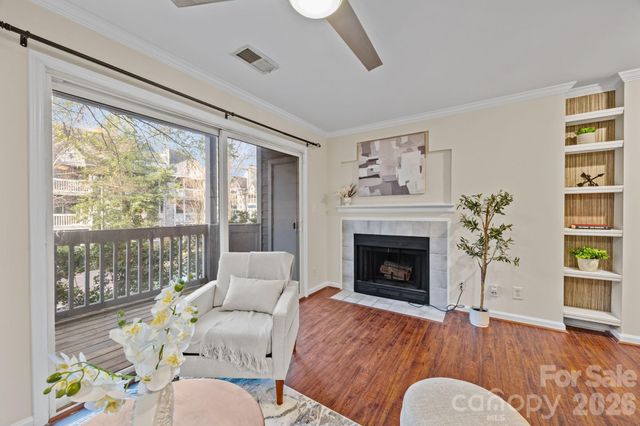 525 N Graham Street 2E, Charlotte, NC 28202