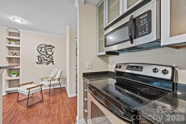 525 N Graham Street 2E, Charlotte, NC 28202
