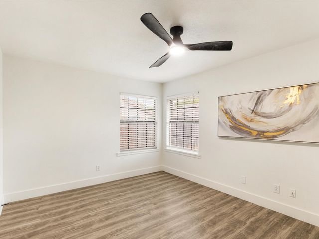 1040 Carmody Drive, Mesquite, TX 75149