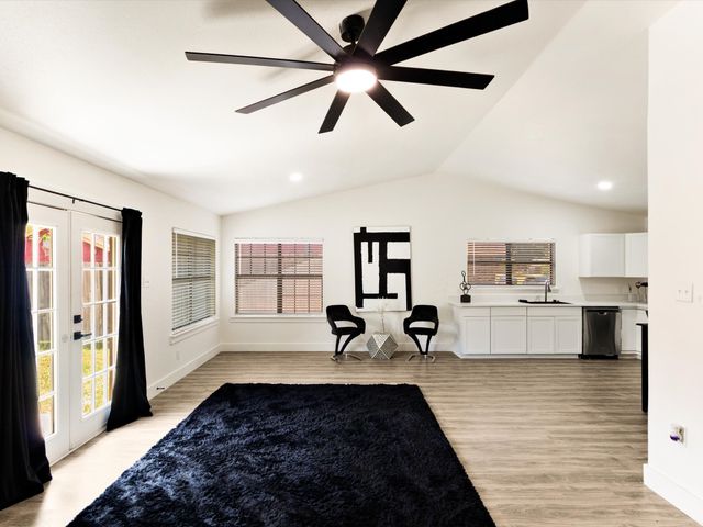 1040 Carmody Drive, Mesquite, TX 75149