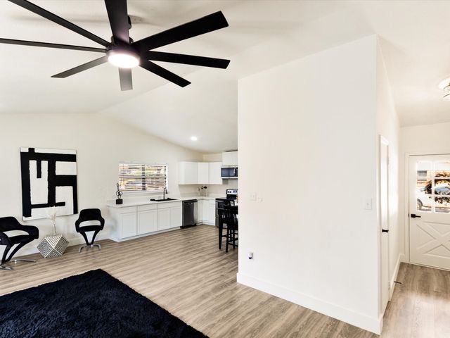 1040 Carmody Drive, Mesquite, TX 75149