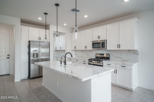 20607 W RANCHO Drive, Buckeye, AZ 85396