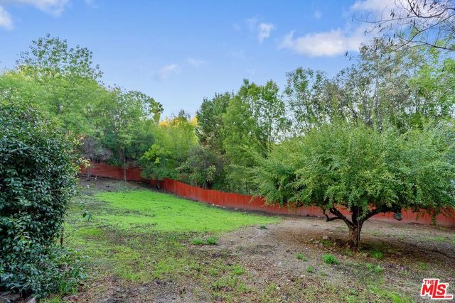 4854 Brewster Drive, Tarzana, CA 91356