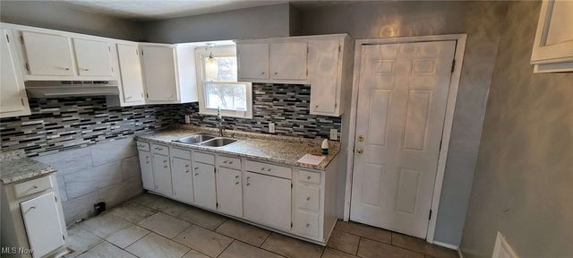 3846 E 143rd Street, Cleveland, OH 44128