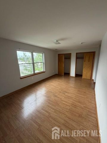 817 Jackson Avenue, Linden, NJ 07036